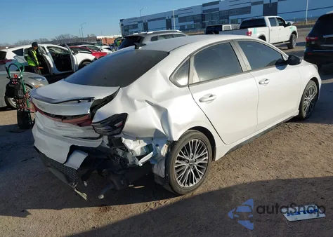 2023 Kia Forte Gt-Line z USA, uszkodzony, nr VIN 3KPF54AD3PE670194